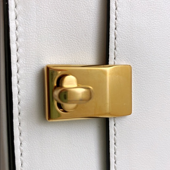 Valentino Garavani White Shoulder Bag - Picture 4 of 13